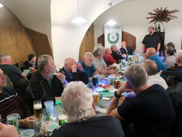 09 12 2025 Vanocni Setkani Veteranu HK